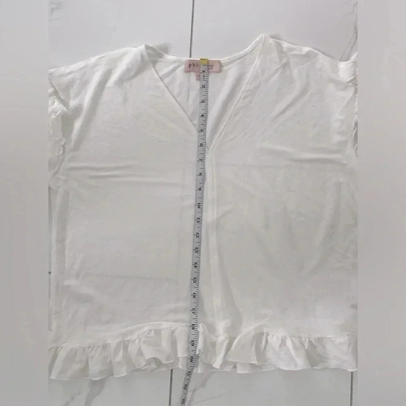 Philosophy/ White flowy tee shirt/Short sleeved/ V-neck/ Viscose blend/Size US S - Picture 11 of 12